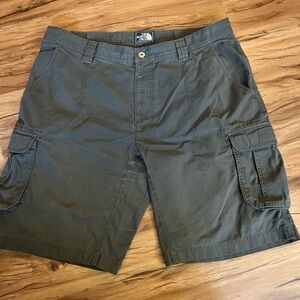 The North Face Men's Gray Cargo Shorts